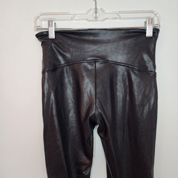 Spanx Faux Leather Leggings Large Compression - Picture 5 of 13